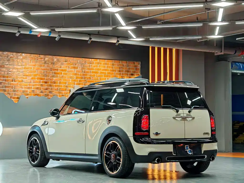 MINI Clubman 2012 — фото 33