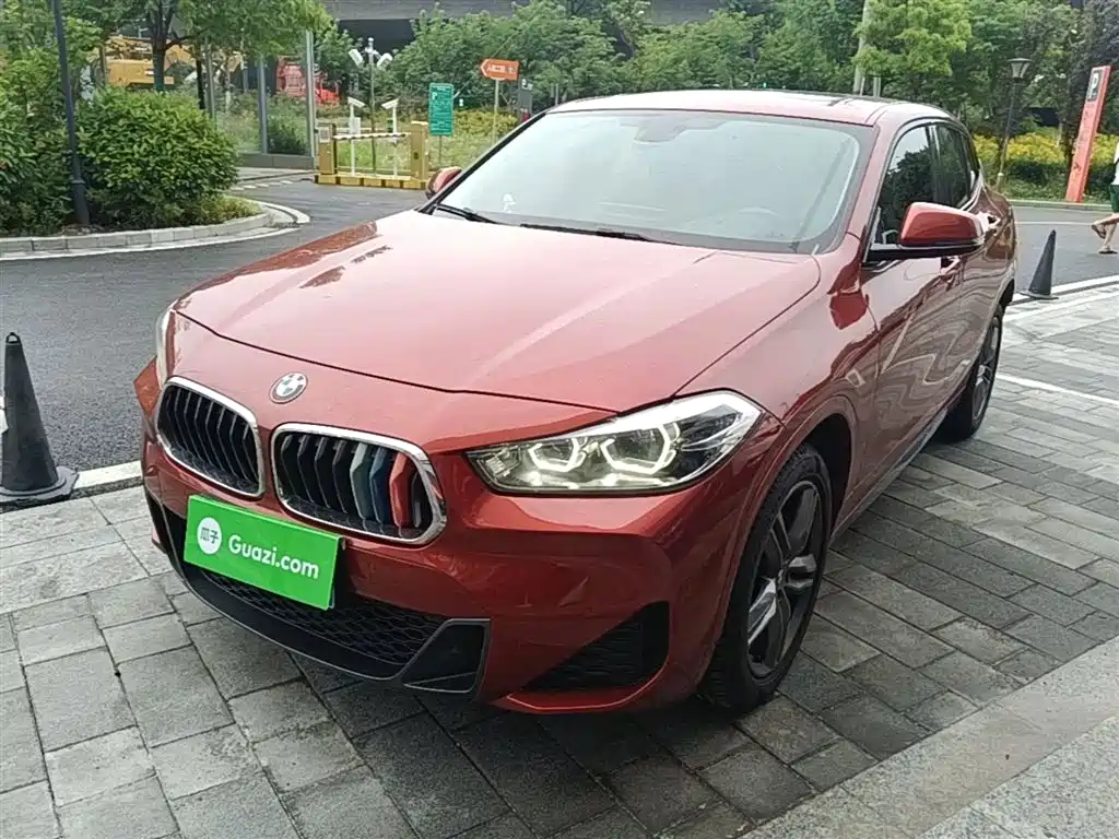 BMW X2 2022 — фото 1