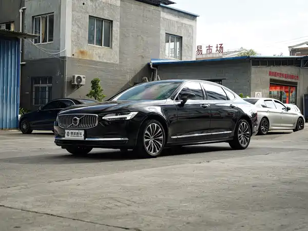 Volvo S90 2022