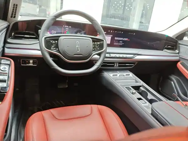 Lincoln Z 2025