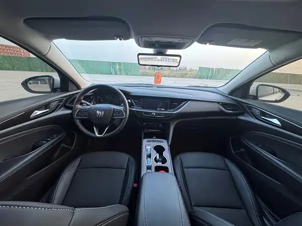 Buick Regal 2024