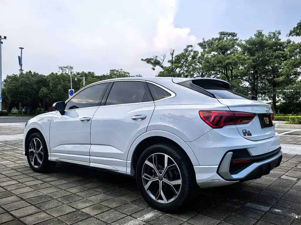 Audi Q3 Sportback 2021 — фото 6