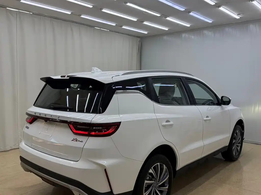 Geely Vision X6 2025
