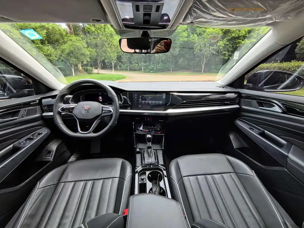 Volkswagen Passat 2023