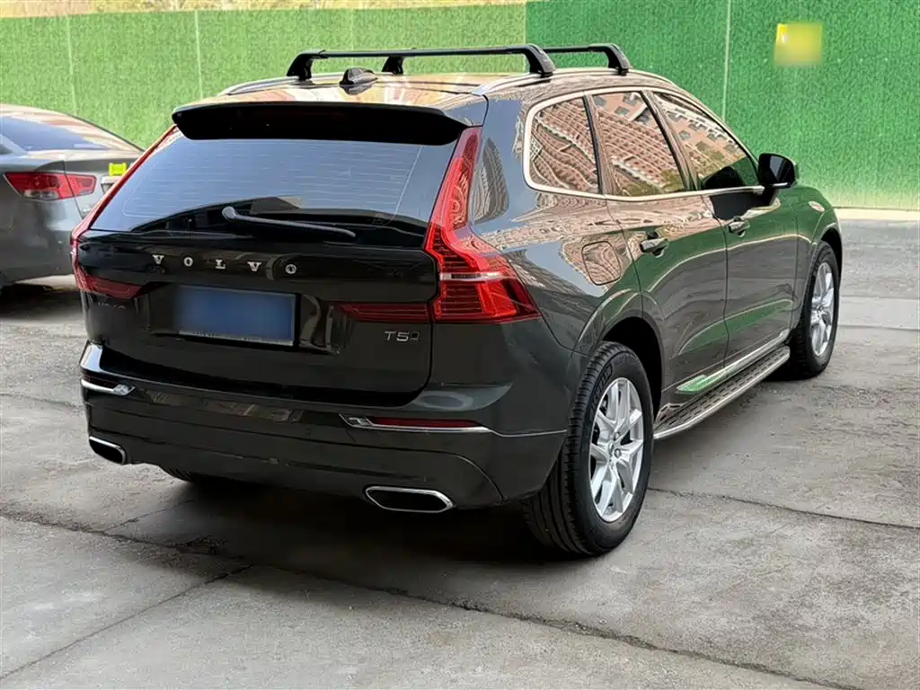 Volvo XC60 2021 — фото 10