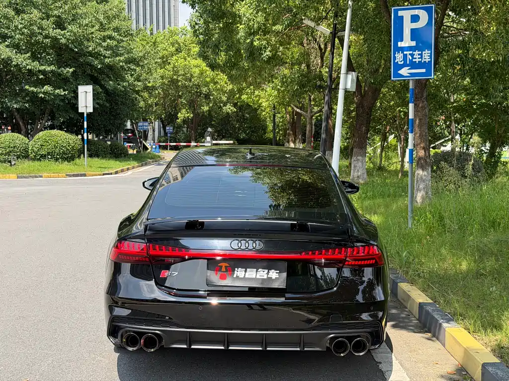 Audi A7 2020 — фото 8