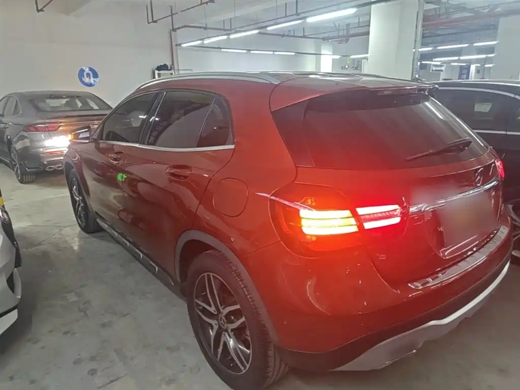 Mercedes-Benz GLA 2018 — фото 5
