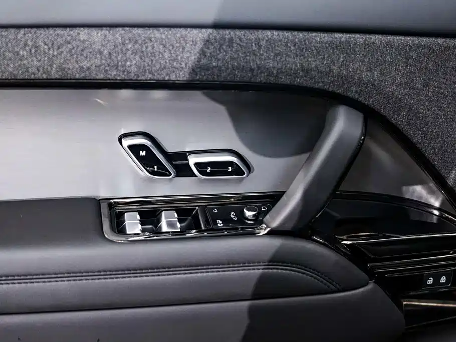 Land Rover Range Rover Sport 2024 — фото 26