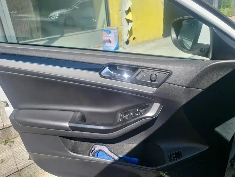 Volkswagen Sagitar 2018