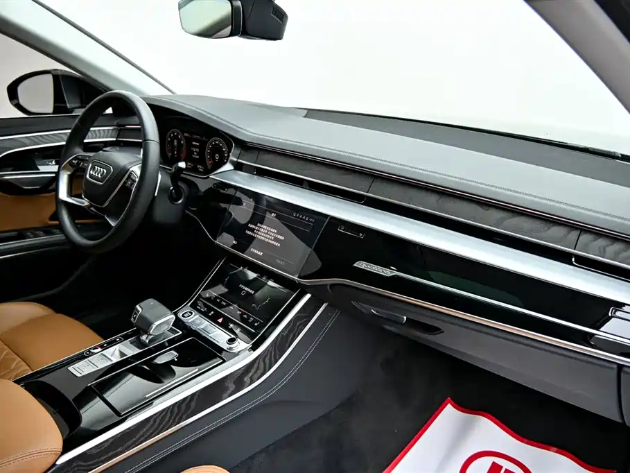 Audi A8 2023 — фото 16