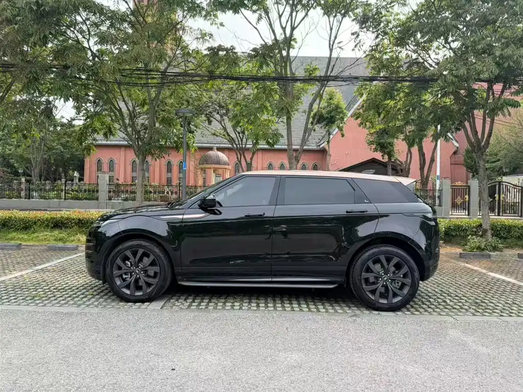Land Rover Range Rover Evoque 2023 — фото 3