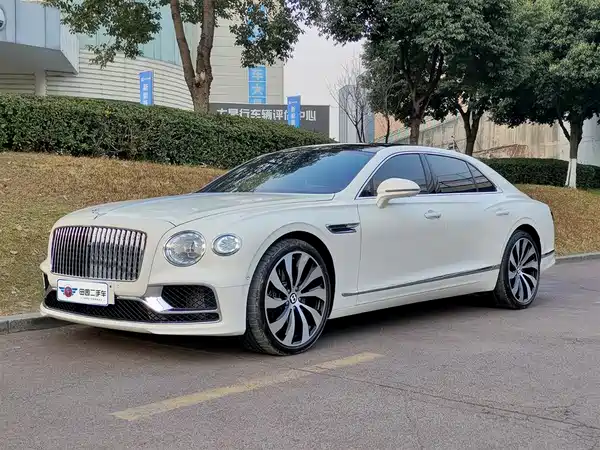 Bentley Flying Spur 2022