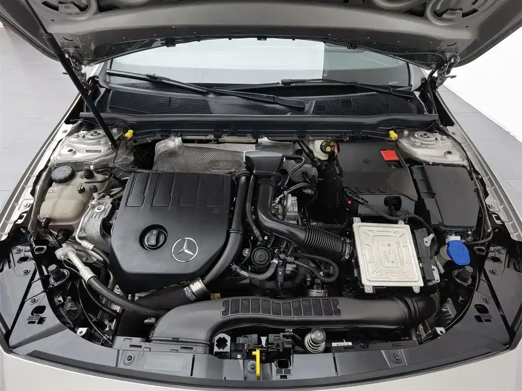 Mercedes-Benz A-Class 2020 — фото 6