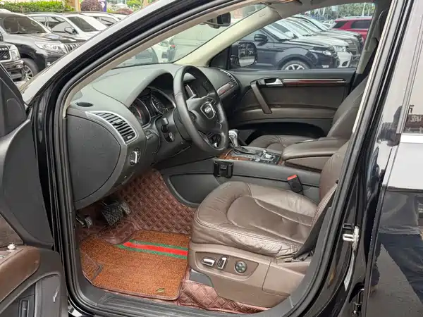 Audi Q7 2012