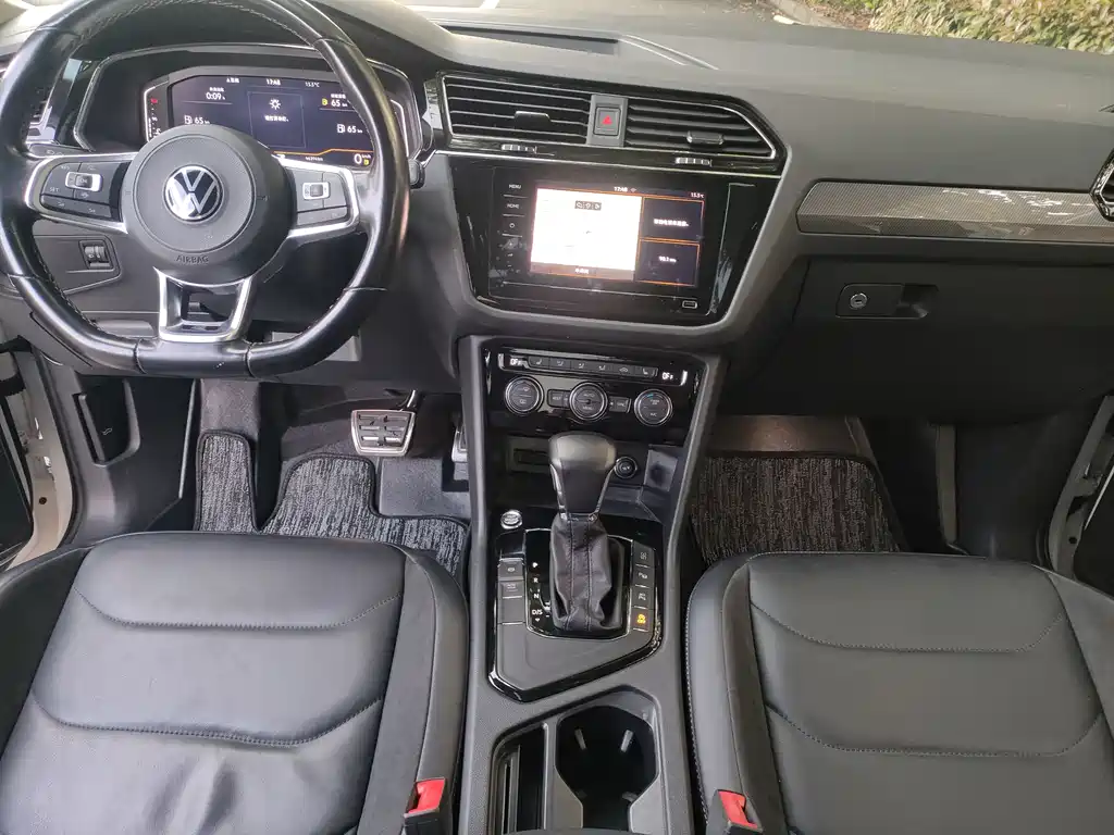 Volkswagen Tiguan L 2021 — фото 17
