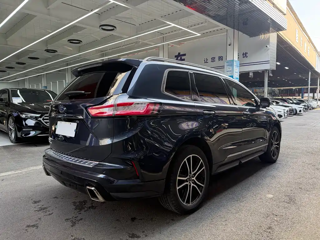 Ford Edge 2020 — фото 22