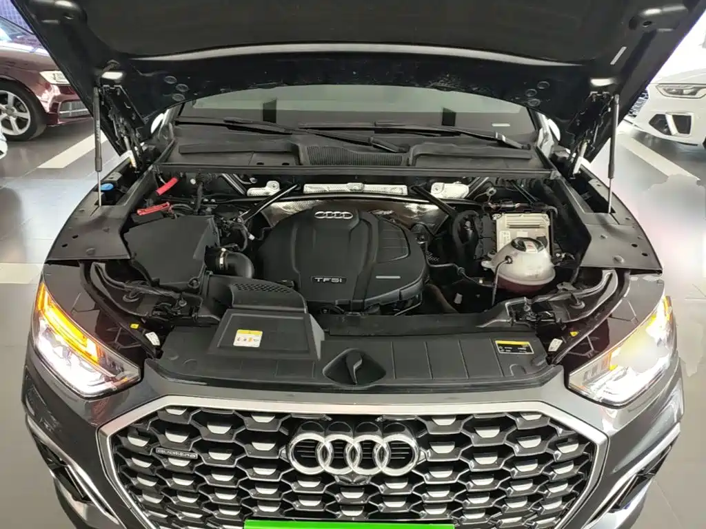 Audi Q5L Sportback 2022 — фото 16