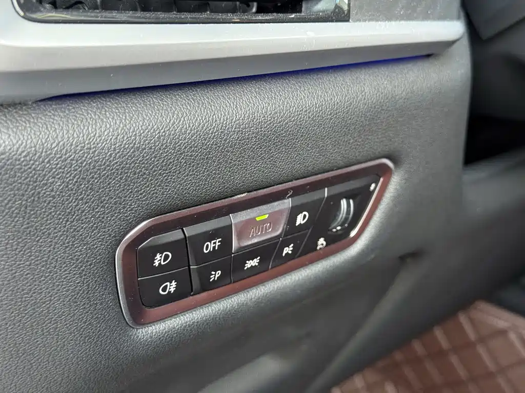 BMW X7 2021 — фото 15