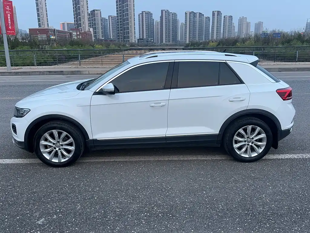 Volkswagen T-Roc 2019 — фото 10