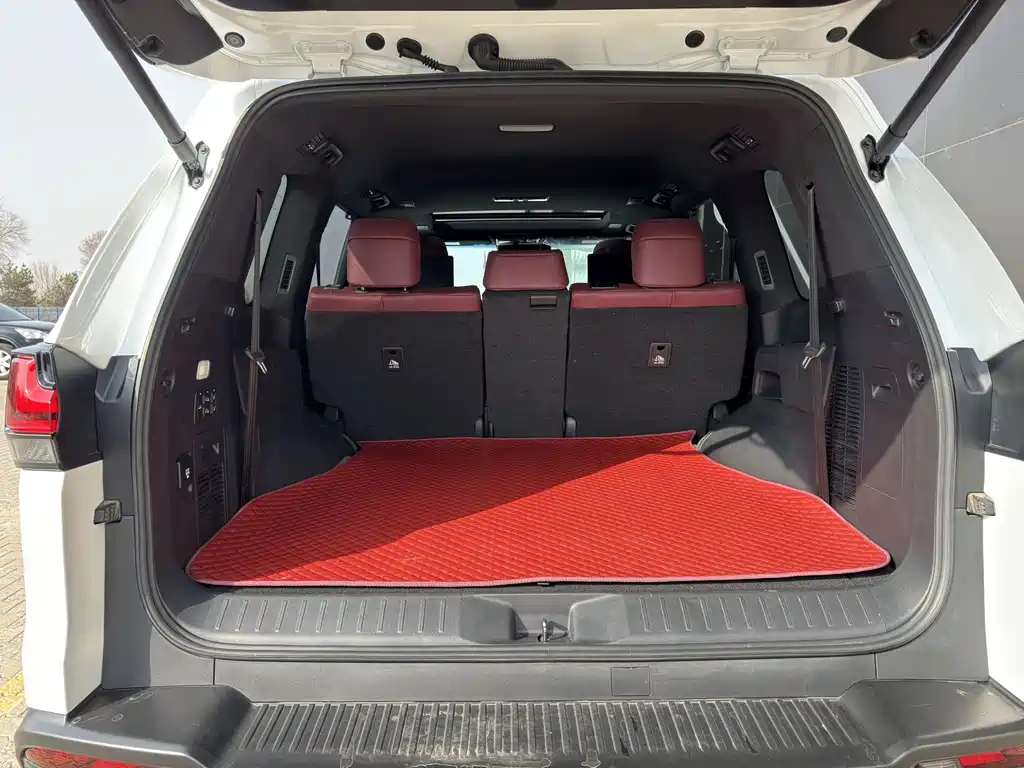 Lexus LX 2023 — фото 16