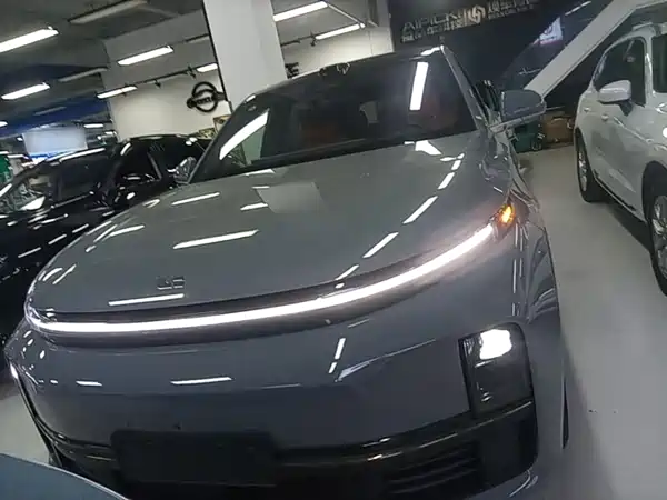 Li Auto L7 2025