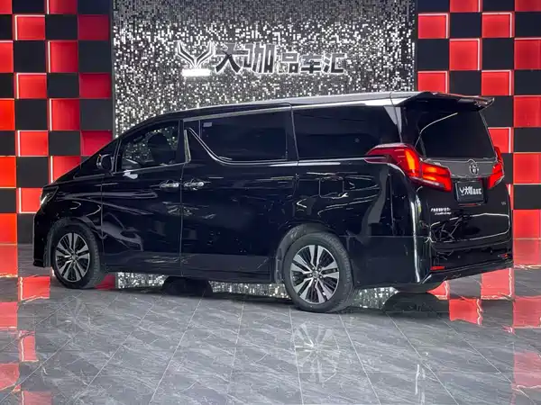 Toyota Alphard 2018