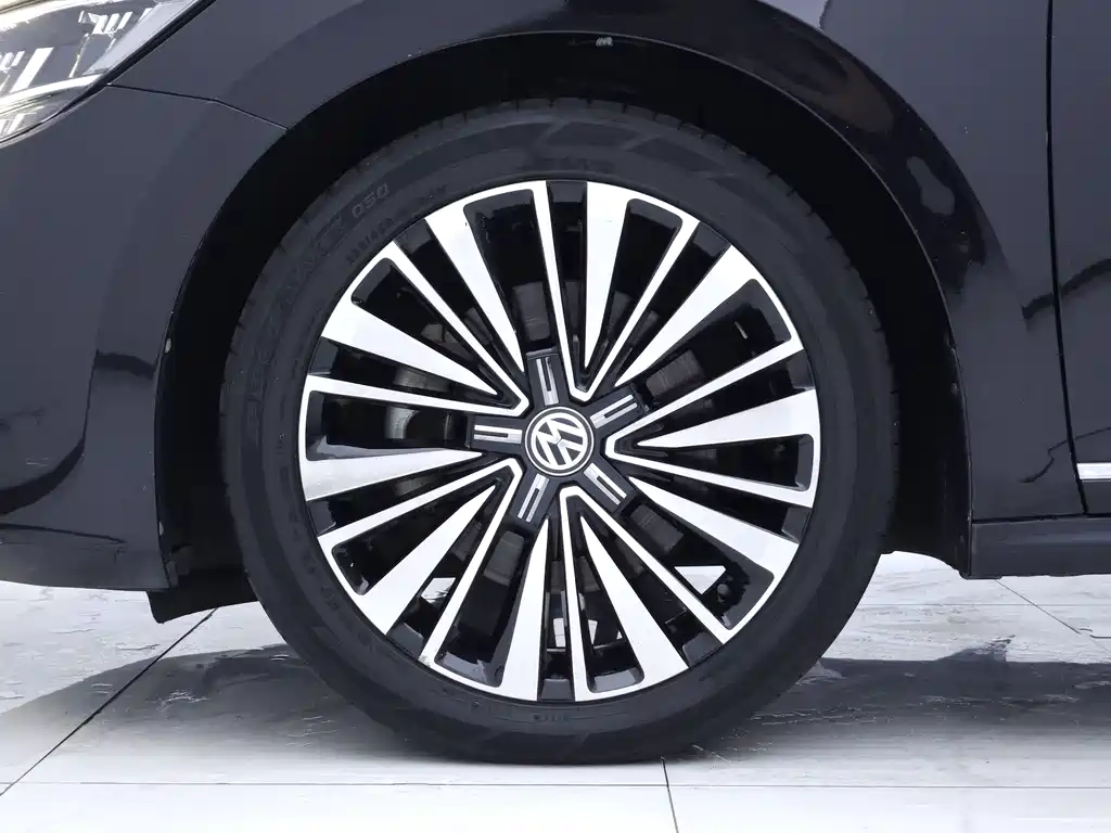 Volkswagen Passat 2019 — фото 22