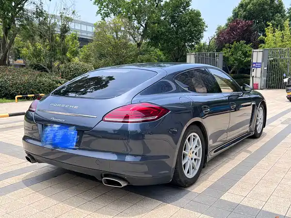 Porsche Panamera 2010