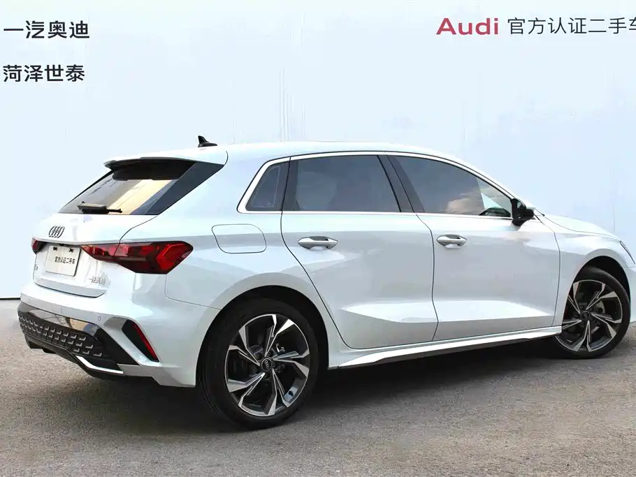 Audi A3 2025 — фото 2