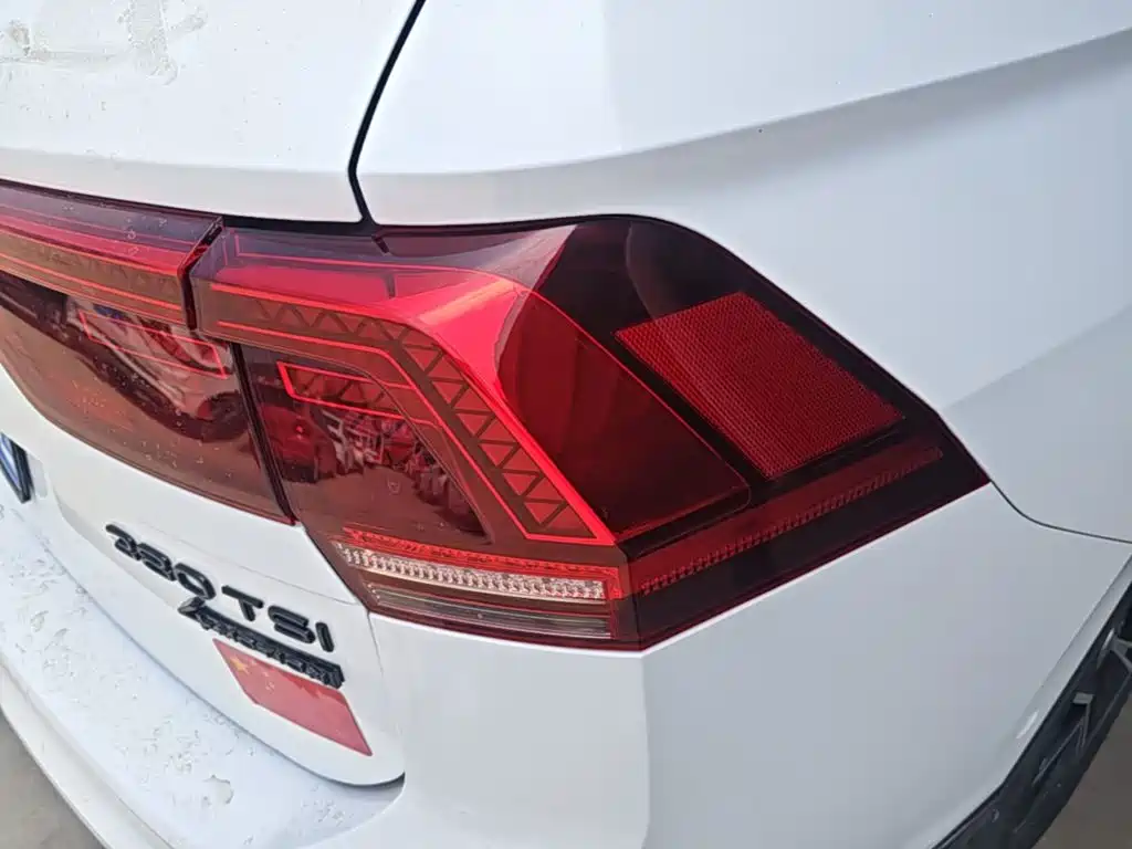 Volkswagen Tiguan L 2017 — фото 8