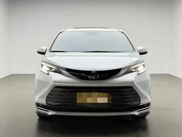 Toyota Sienna 2023