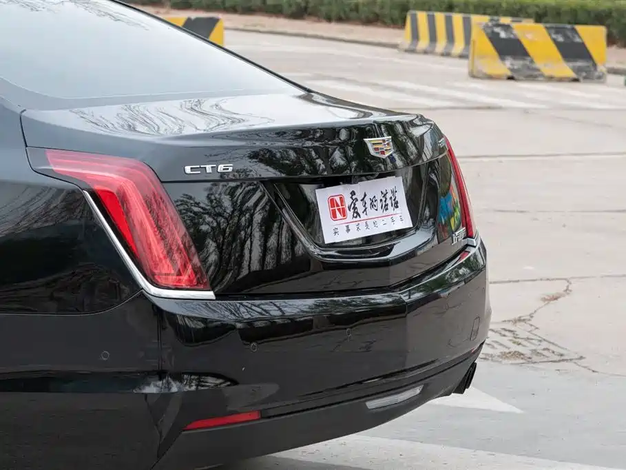 Cadillac CT6 2018 — фото 14