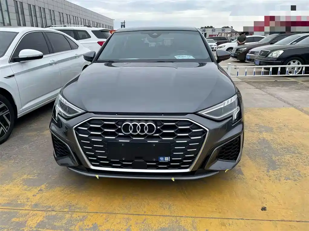 Audi A3 2023 — фото 11