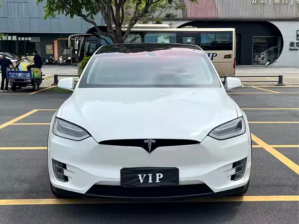 Tesla Model X 2017