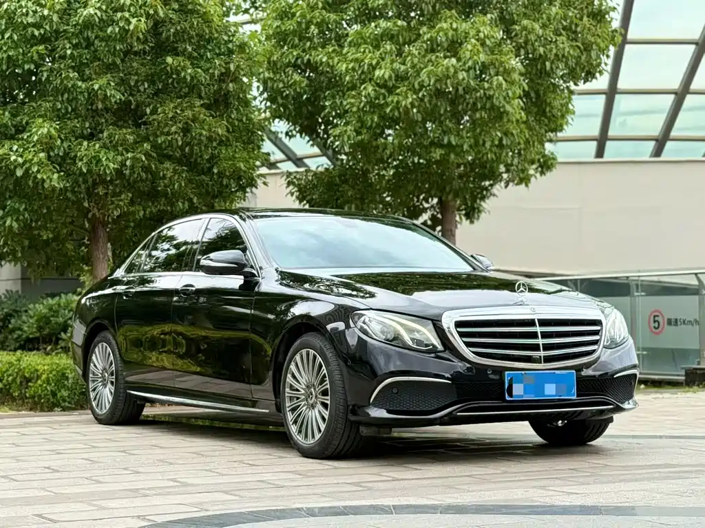 Mercedes-Benz E-Class 2019 — фото 1