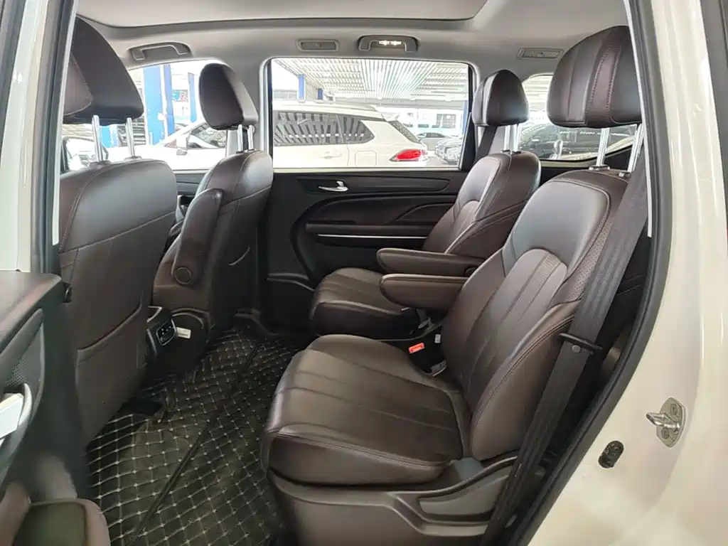 GAC Motor Trumpchi M6 2020 — фото 17