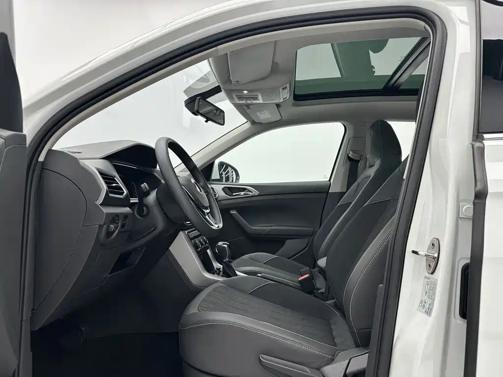 Volkswagen T-Cross 2023