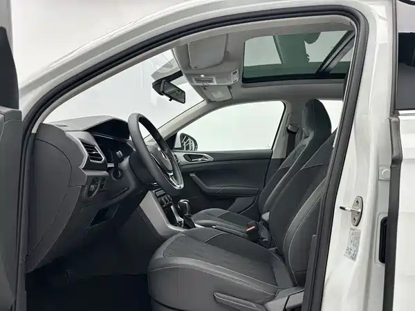 Volkswagen T-Cross 2023