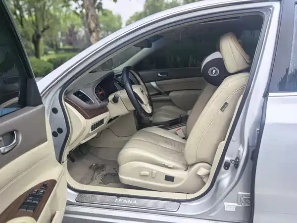 Nissan Teana 2010