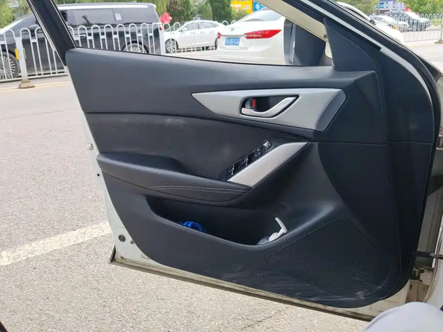 Mazda CX-4 2019