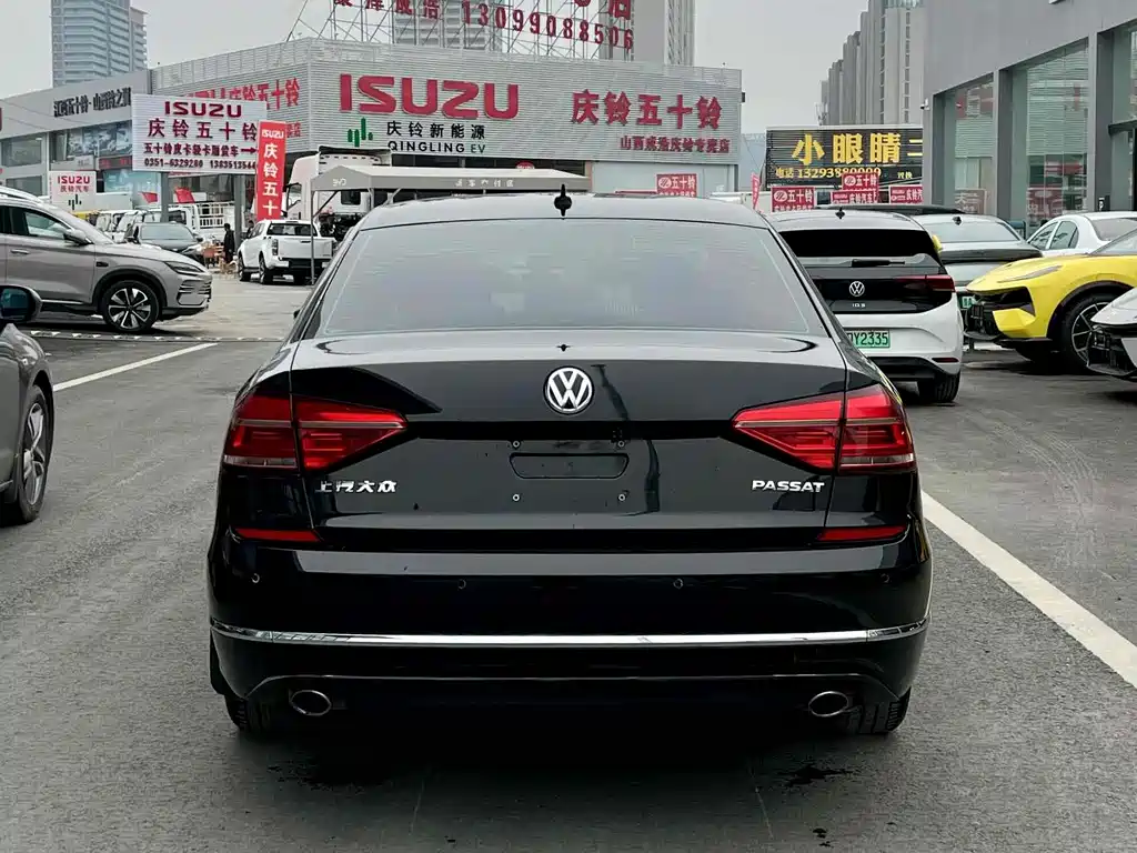 Volkswagen Passat 2017 — фото 3