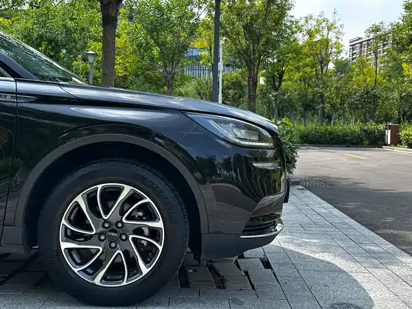 Lincoln Corsair 2021