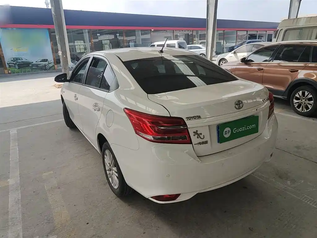 Toyota Vios 2017 — фото 5
