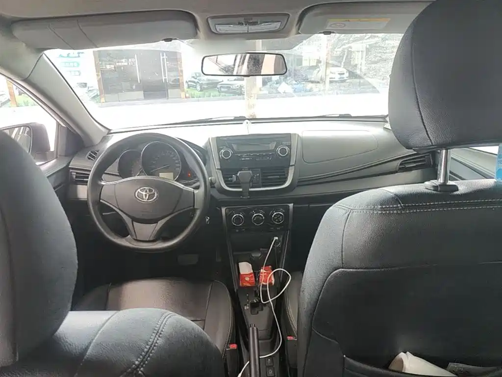 Toyota Vios 2017 — фото 10