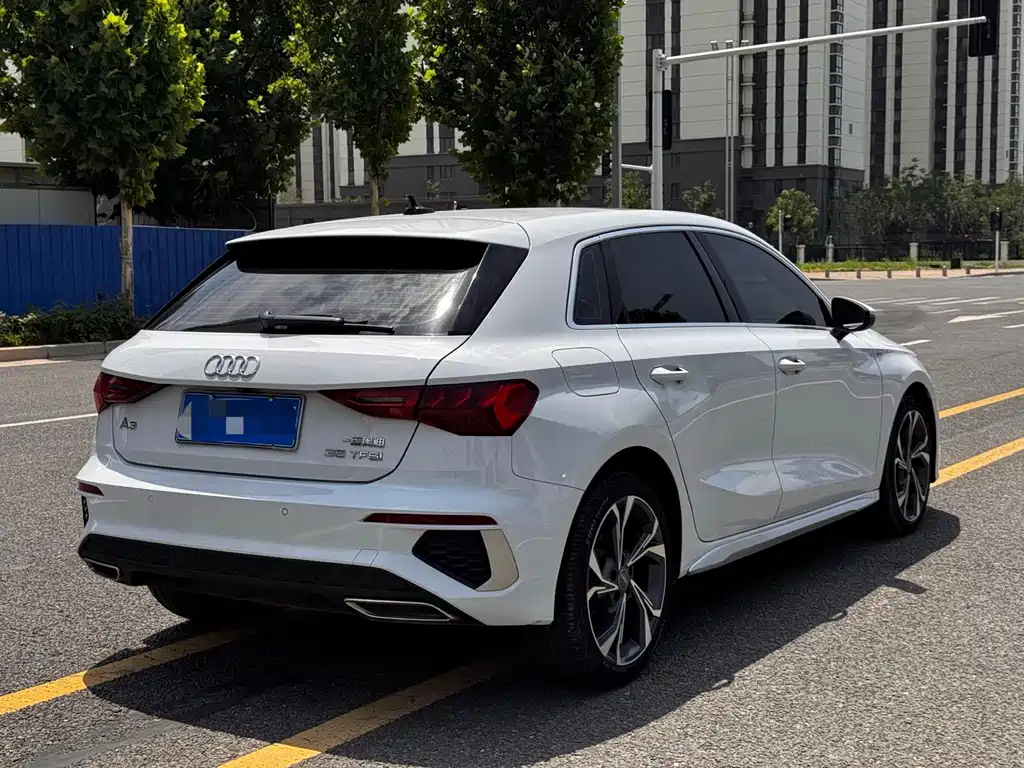 Audi A3 2021 — фото 11