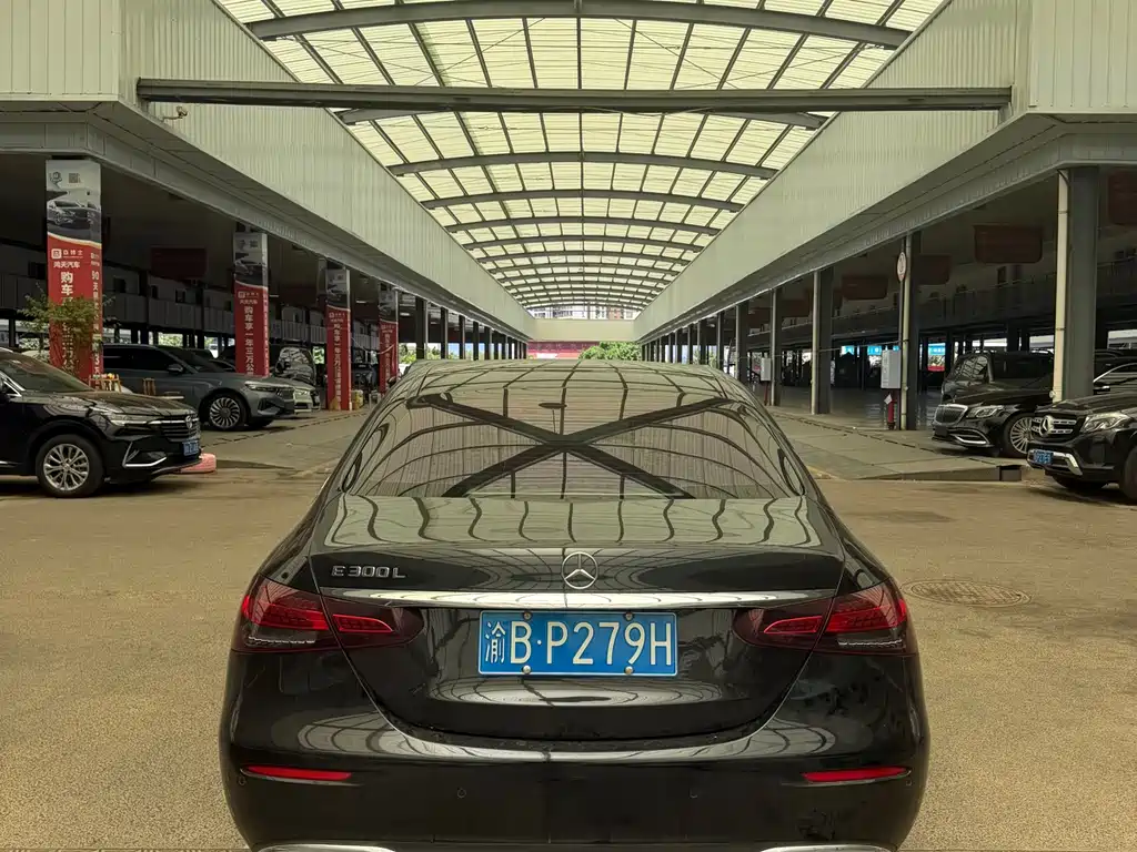Mercedes-Benz E-Class 2023