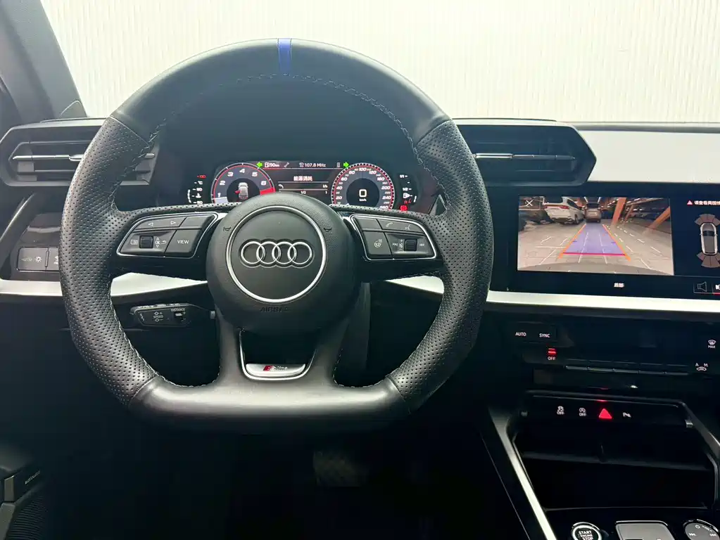Audi A3 2023 — фото 16