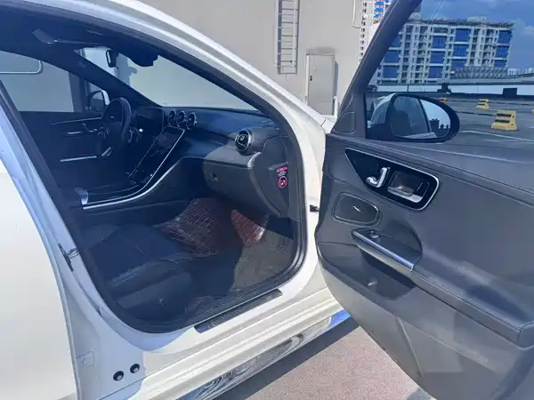 Mercedes-Benz C-Class 2021