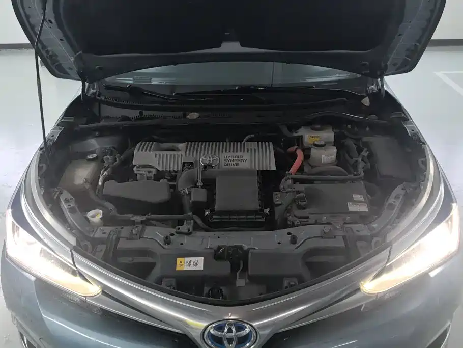 Toyota Corolla 2018 — фото 10