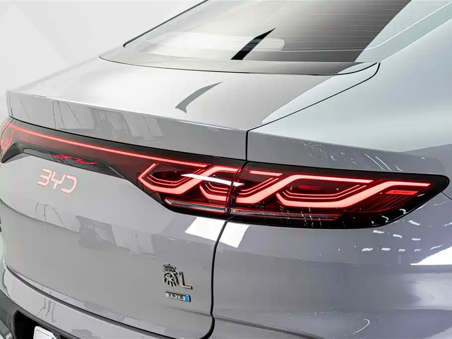 BYD Qin L 2026 — фото 8